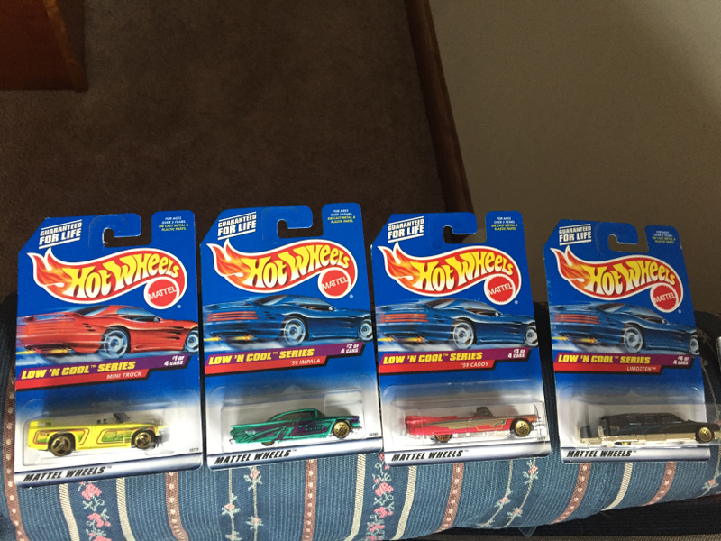 Illustration for article titled Enormous Die-Cast Collection - Box 45 - Let the Hot Wheels Roll...